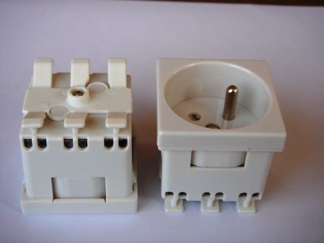 France Electric Power Sockets , French Electrical Outlet With Two Round Pin