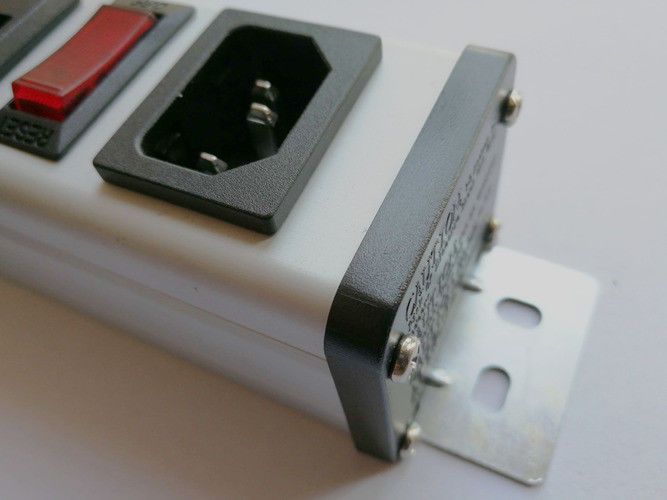 Hardwired 3 Outlets Power Strip Bar Horizontal PDU For Under Cabinet / Kitchen
