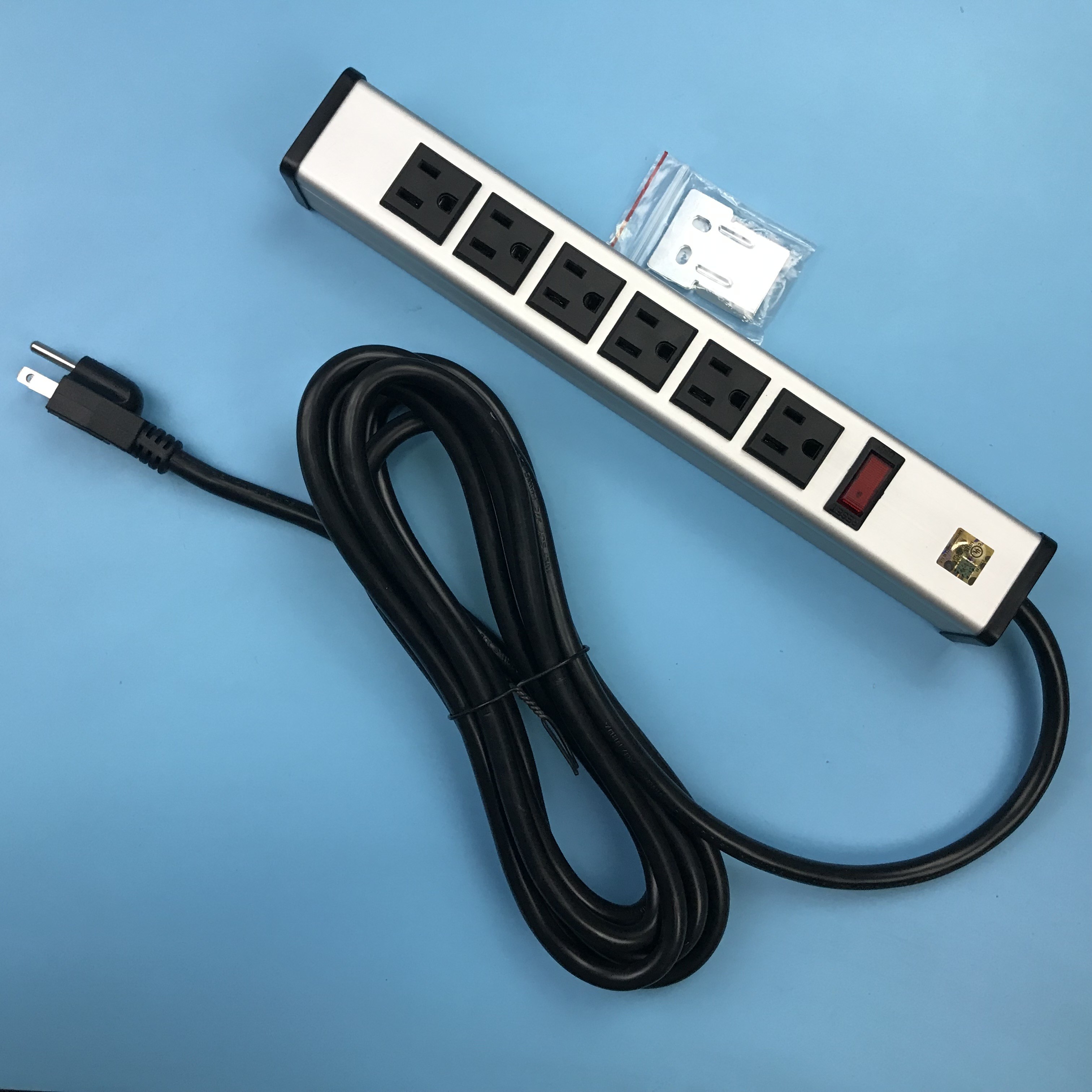 Aluminum Shell 6 Outlet Power Strip Overload Protection For School Office